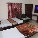 Hotel Aura Deluxe