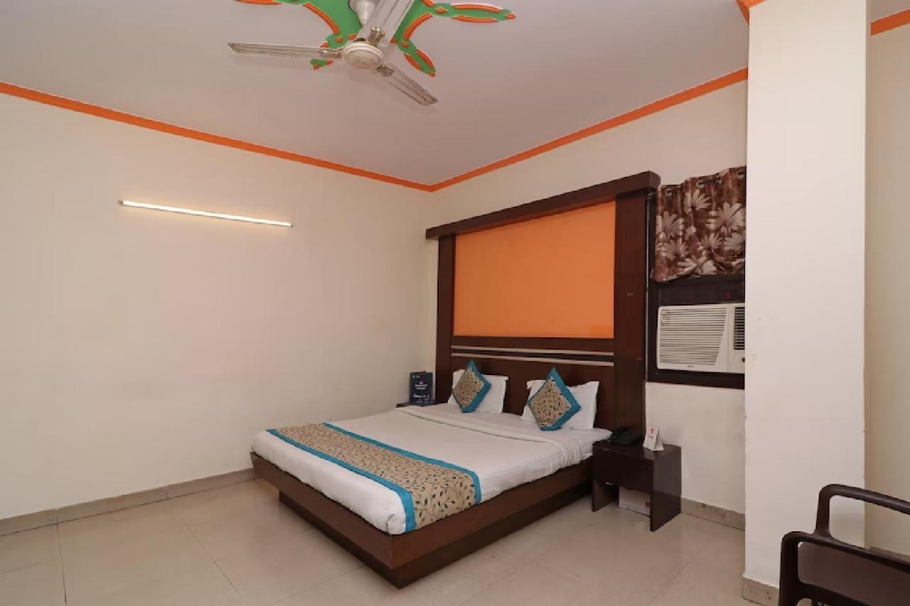 Hotel Aura Deluxe